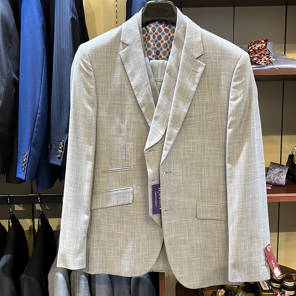 Elegant 3pc Grey Sample Suit - Size 40R/34W - Last Season